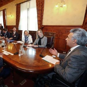Ecuador espera que Banco Europeo de Inversiones aporte hasta $1.000 millones